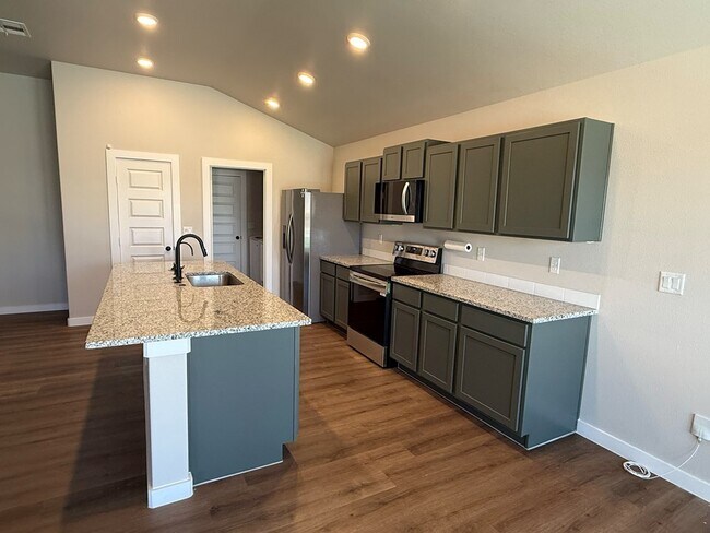 Building Photo - 2521 Copperhead Rd