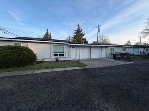 Building Photo - 1675 S Second St