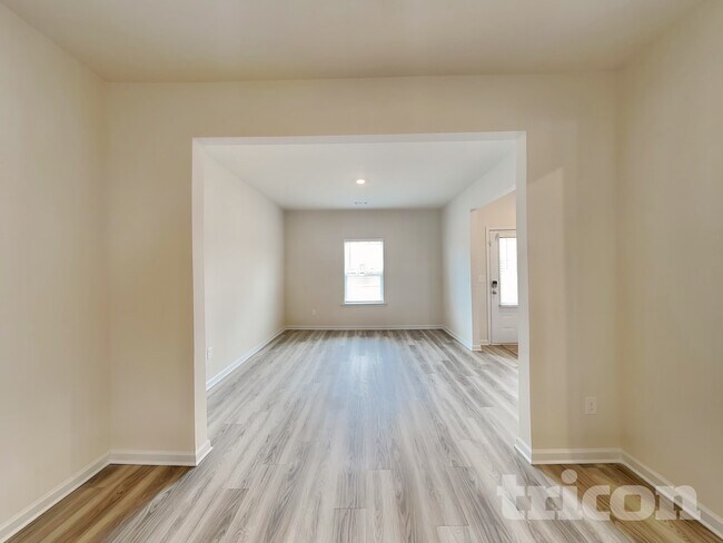 Foto del edificio - 264 Oliver Dr