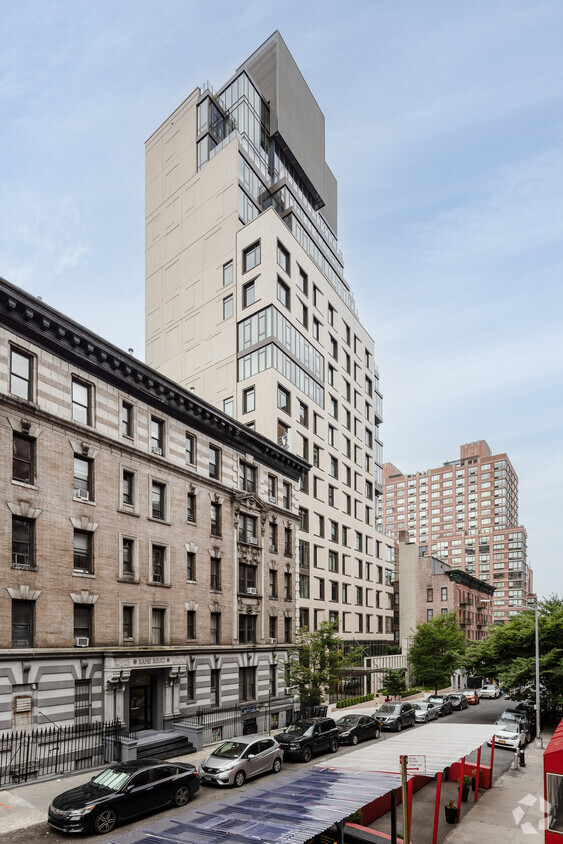 Foto del edificio - Dahlia Upper West Side