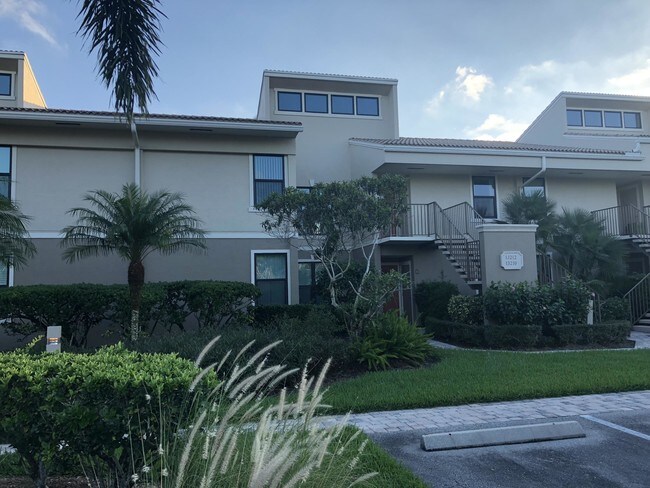 Building Photo - 13212 NW Harbour Ridge Boulevard