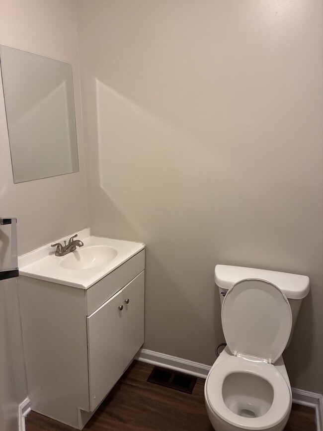 Building Photo - Marian Village Apartments