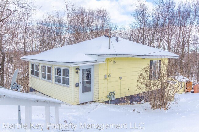 Building Photo - 2 br, 1 bath House - 715 Lillian Street