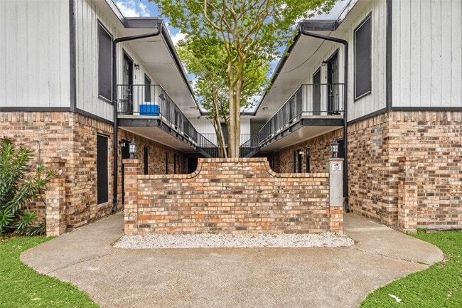 Foto del edificio - 910 7th Ave N