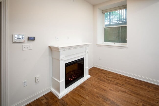 Foto del edificio - 591 Terrace Blvd