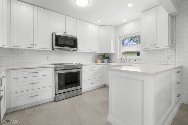 Foto del edificio - 250 Lanchester Ct