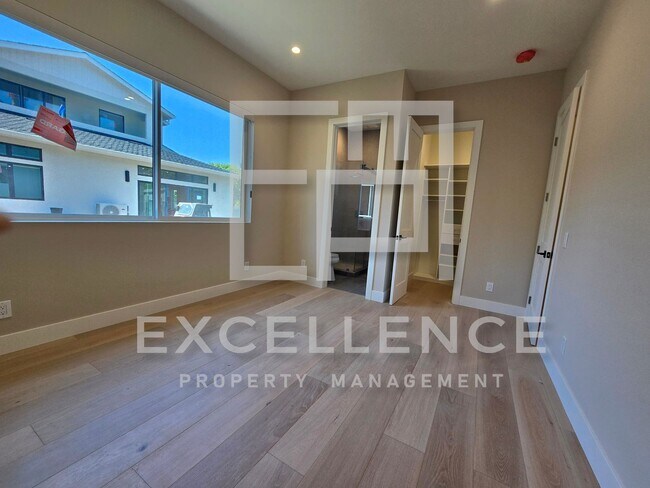 Foto del edificio - Brand New Build - 2/2 Cottage, Fenced Yard...