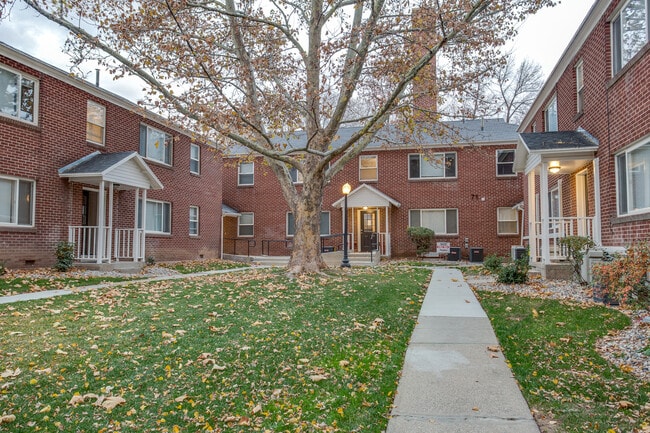 Building Photo - University Gardens Apartments