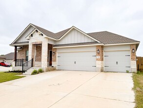 Building Photo - 5886 Copano Rd