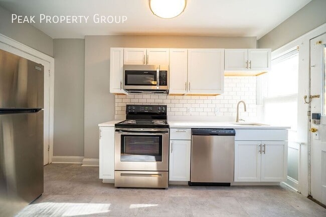 Foto del edificio - 87 Wilber Ave