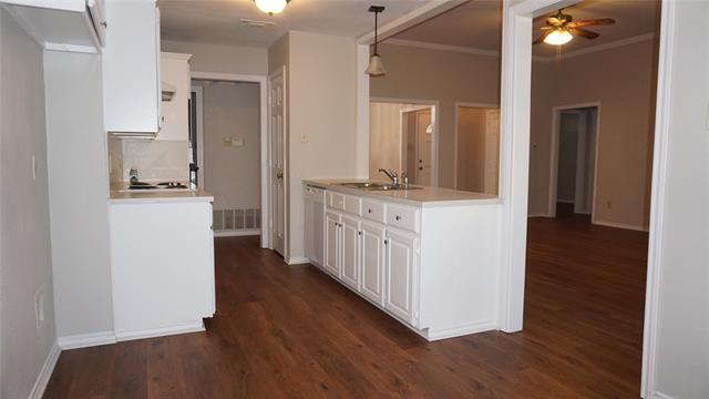 Building Photo - 6044 Sundown Dr
