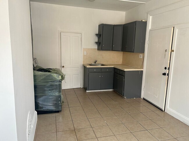 Foto del edificio - 106 S Pershing Ave