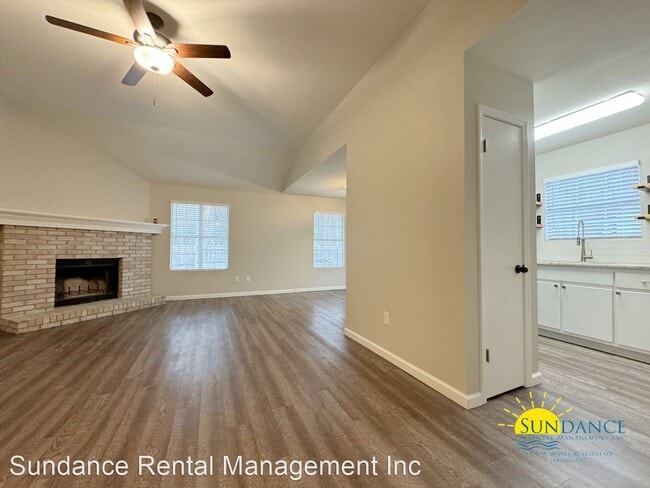 Building Photo - 3 br, 2 bath House - 2217 Estates Circle