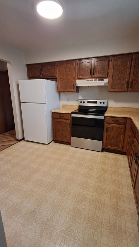 Primary Photo - 6006 Boxwood Dr