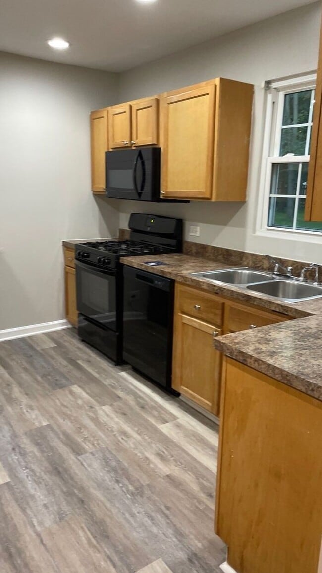 Building Photo - NOW AVAILABLE! - 26401 W Prospect, Antioch...
