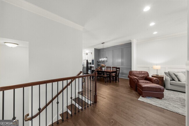 Foto del edificio - 410 Rose Garden Ln