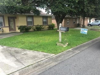 Building Photo - 409 Red Hawk Loop