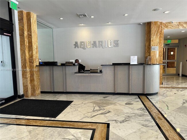 Building Photo - 2751 S Ocean Dr