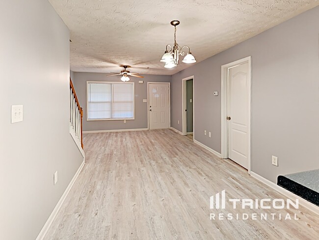 Foto del edificio - 1038 Wedgewood Ct NE