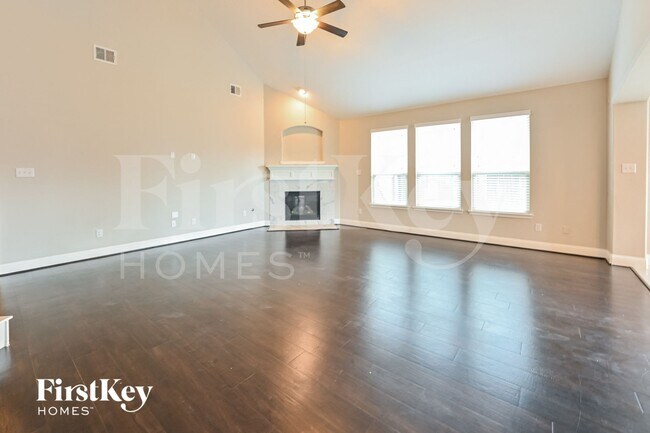 Foto del edificio - 31086 Timber Bend Ln