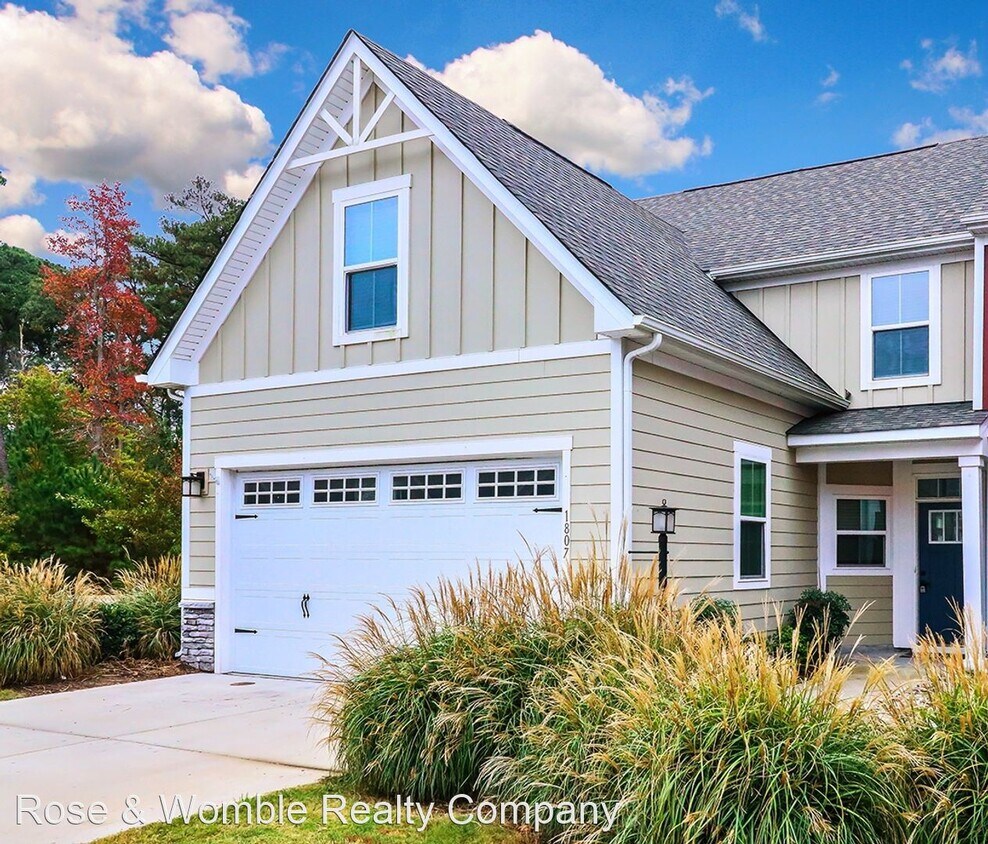 3 br, 2.5 bath House 1807 Zephyr Way House for Rent in Chesapeake