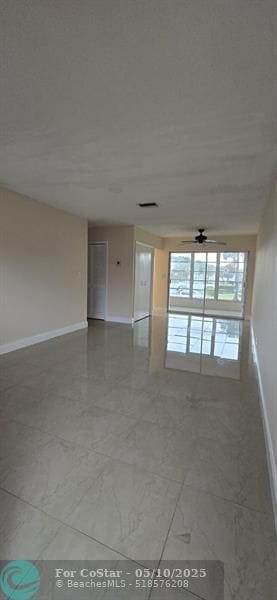 Building Photo - 3930 Crystal Lake Dr