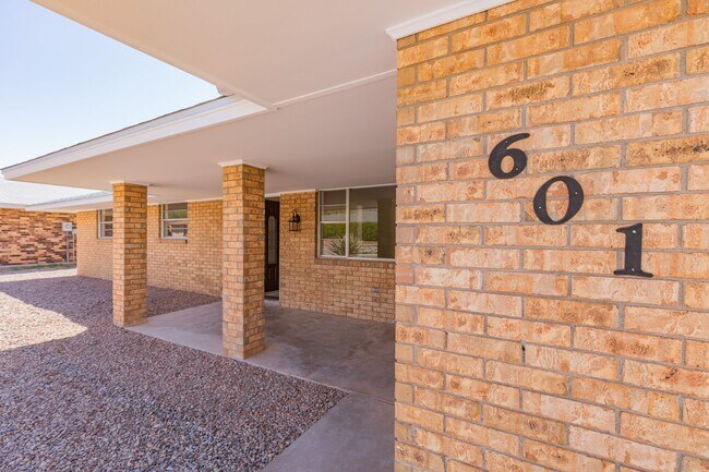 Foto del edificio - 601 Sunnyside Ave