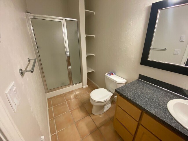 Foto del edificio - 2 bed 2 bath South Eugene Townhome