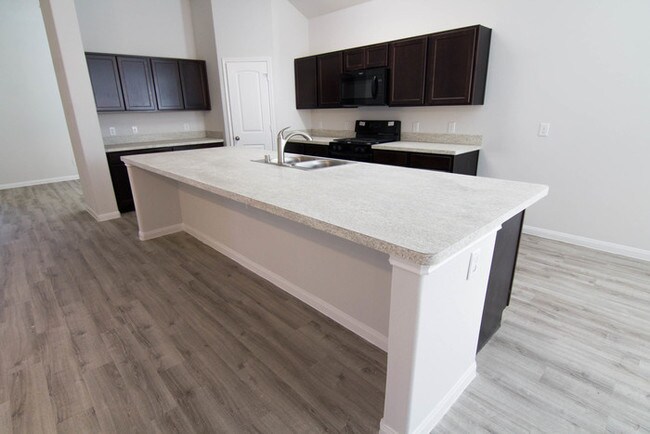 Foto del edificio - 17014 Cory Cornel