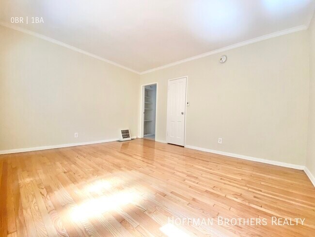 Foto del edificio - 7004 1/2 Beverly Blvd Los Angeles, CA 90036