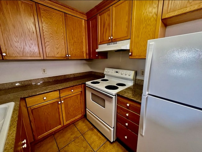 Building Photo - 1333 N Camino Alto