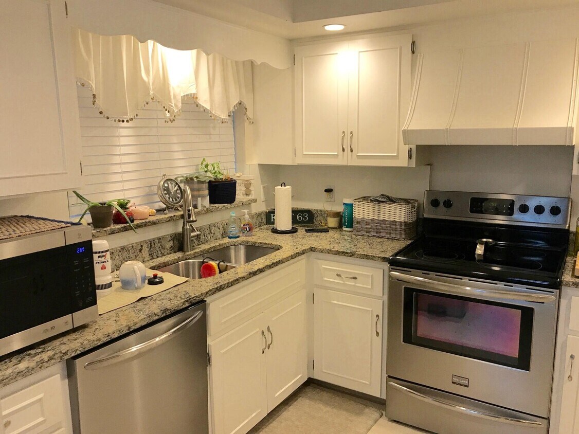 Foto principal - 1435 Wyn Cove Dr