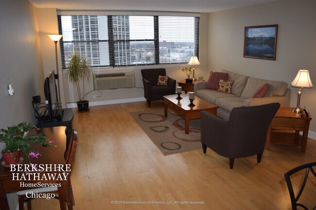 Foto del edificio - 2700 N Hampden