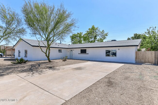 Building Photo - 6409 W Medlock Dr