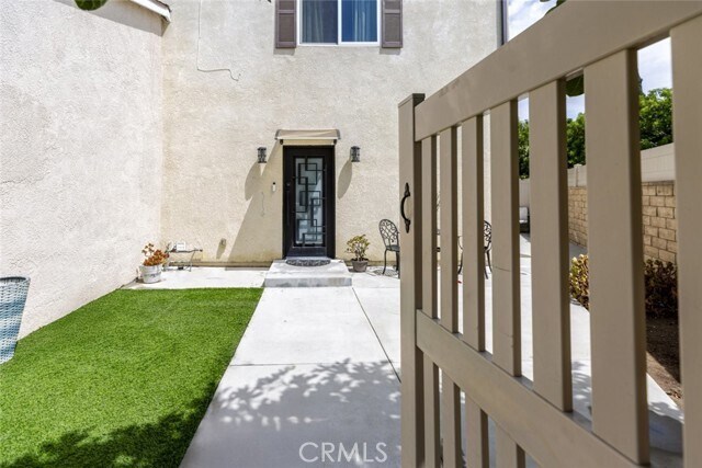 Foto del edificio - 12758 Byron Ave