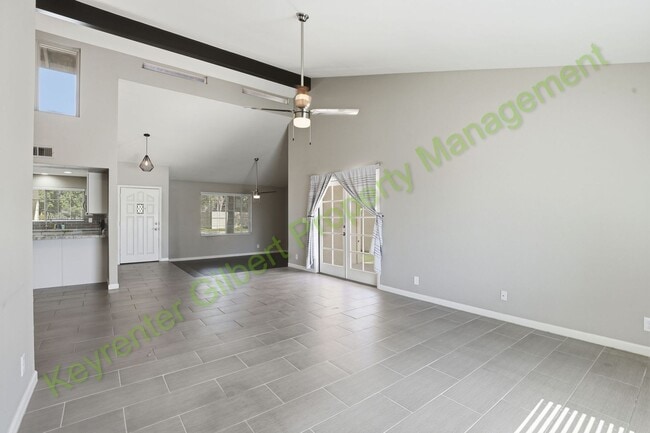 Foto del edificio - Charming Gilbert Home with Pool and Spacio...