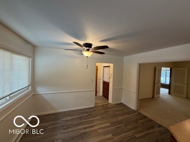 Building Photo - 2530 W 44th St