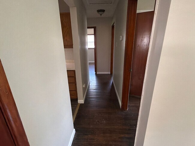 Foto del edificio - 457 Shepley Dr