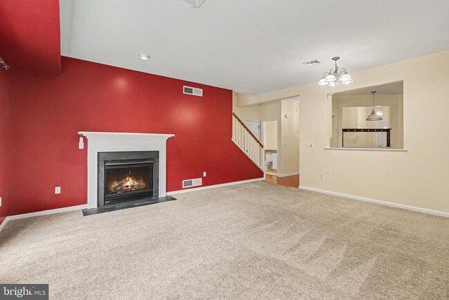 Foto del edificio - 645 Springhouse Ln
