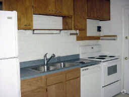Kitchen area - Woodlawn Gardens