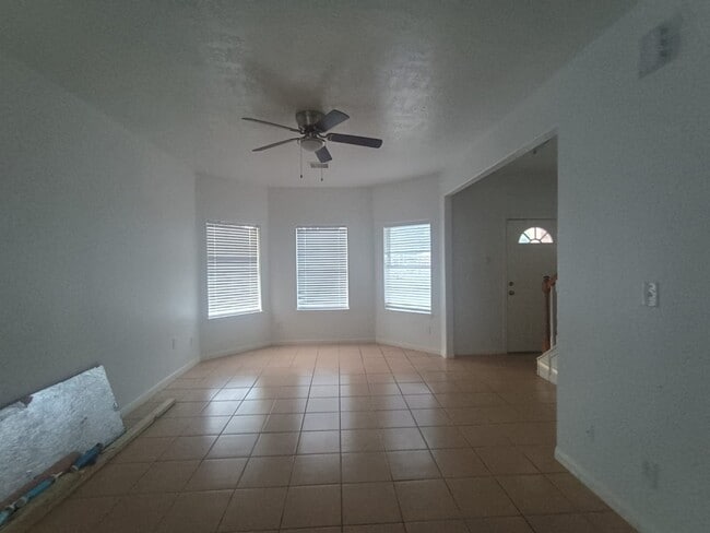 Building Photo - 8106 Rhobell St