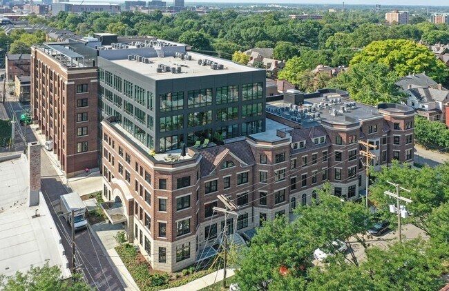 Interior Photo - Hubbard Park Place