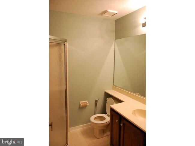 Building Photo - 1405 Augusta Cir