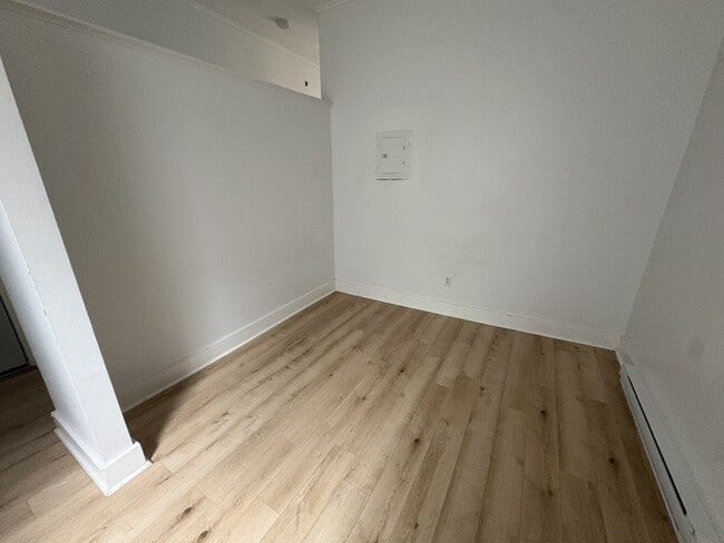 Building Photo - 259 Princess St