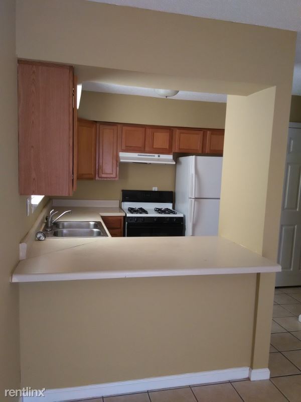Foto del edificio - 2011 Oak Park Ln