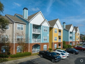 Building Photo - Oaks at Normandy Apartments