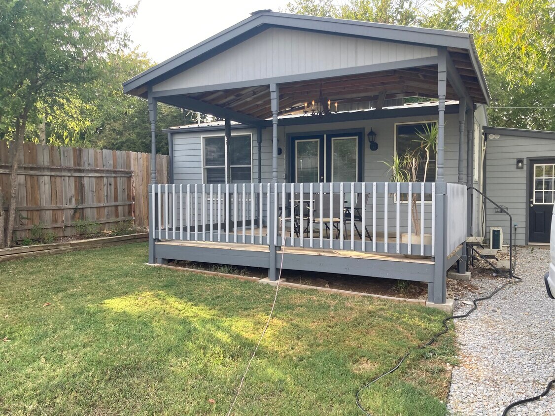 Foto principal - 6213 Rough Rd