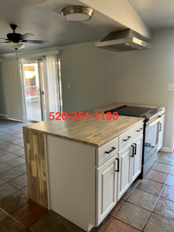 Building Photo - 4240 N 4th Ave