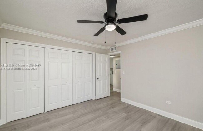 Foto del edificio - 7244 SW 94th Pl