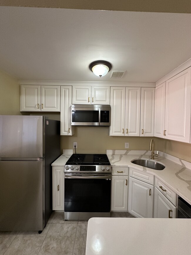 2721 Tilden Ave Unit 3, Brooklyn, NY 11226 Room for Rent in Brooklyn, NY